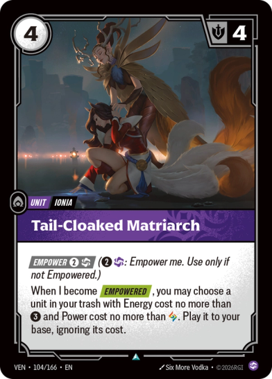 Tail-Cloaked Matriarch (Uncommon) [ Inglese / Cinese Semplificato ]